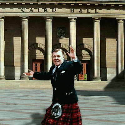 Andy Stewart Outside Caird Hall